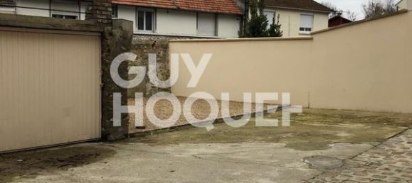 150m² Building in Tournan-en-Brie, France No. 180700 2