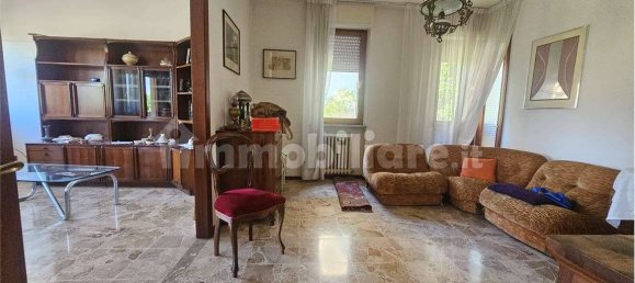 4 bedrooms Apartment in Urbino, Italy No. 344632 14