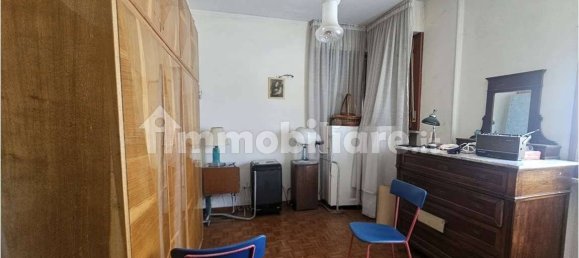 4 bedrooms Apartment in Urbino, Italy No. 344632 2