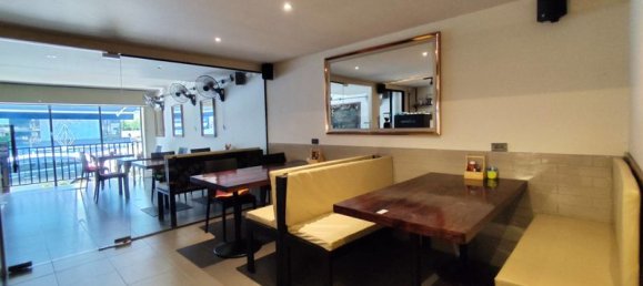 Коммерческая недвижимость 464м² в Чонбури, Таиланд № 77838 4