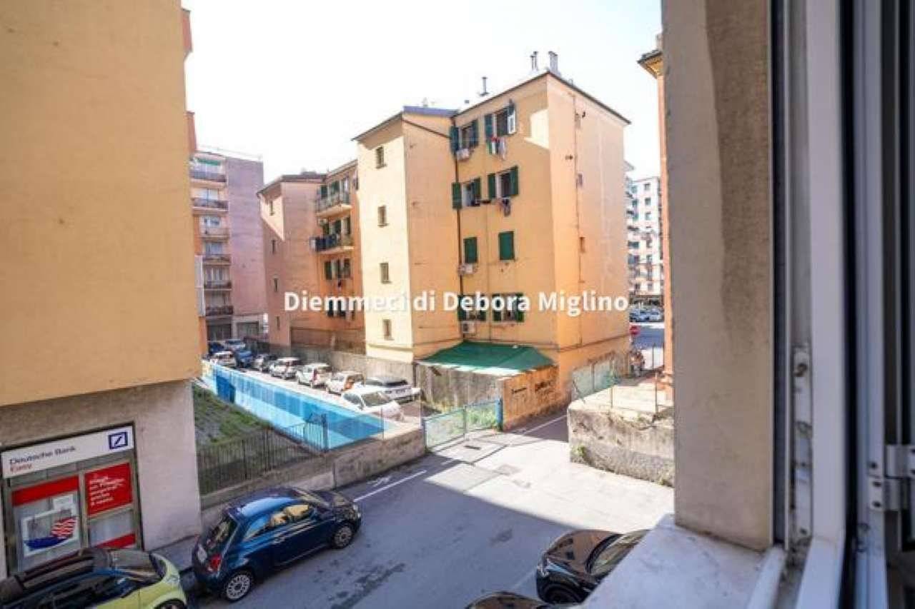 2 bedrooms Apartment in Genoa, Italy No. 354031