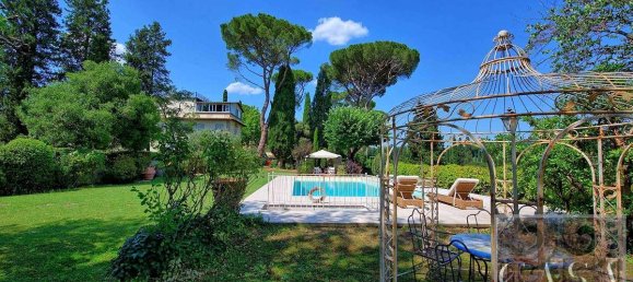 5 bedrooms Villa in Florence, Italy No. 317 5