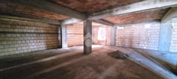 2 Schlafzimmer Wohnung in Reggio Calabria, Italy, Nr. 42440 8