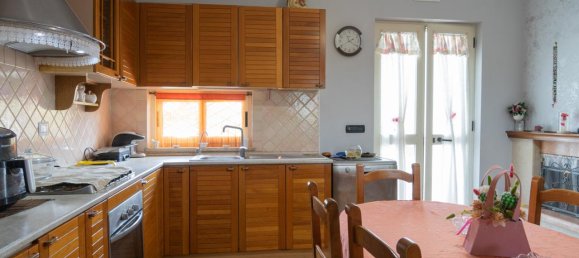 6غرفة فيلا في Parete, Italy رقم 231277 8