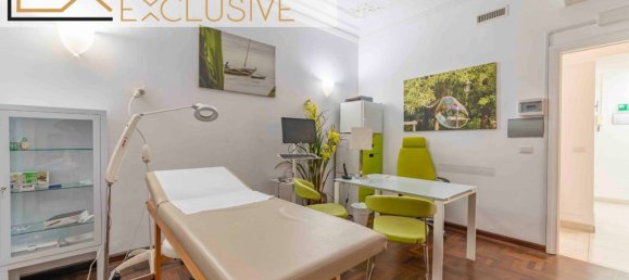 3 bedrooms Apartment in Rome, Italy No. 388830 23