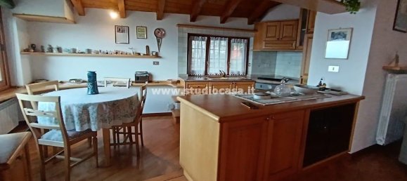 3 bedrooms Villa in Stresa, Italy No. 347689 4