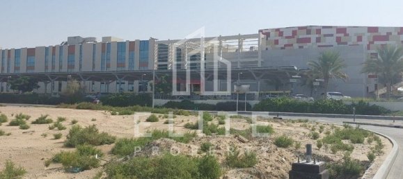 terreno en venta en Dubai, UAE № 103146 13