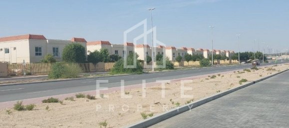 terreno en venta en Dubai, UAE № 103146 16