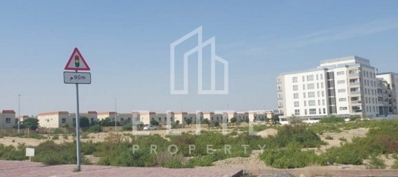 terreno en venta en Dubai, UAE № 103146 10