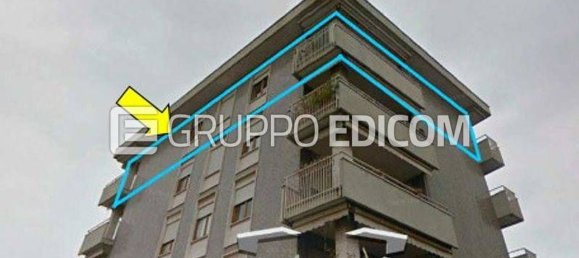 3 rooms Penthouse in Busto Arsizio, Italy No. 94179 11