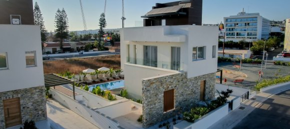 Villa de 4 dormitorios en Ayia Napa, Cyprus No. 29023 3