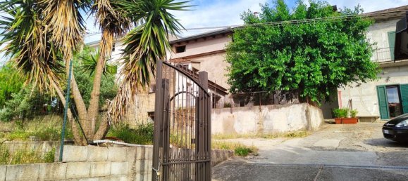 9 rooms House in Telese Terme, Italy No. 121809 3