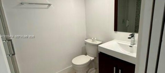 2 dormitorios dúplex en alquiler en Miami, Miami-Dade, Florida, USA № 615014 2