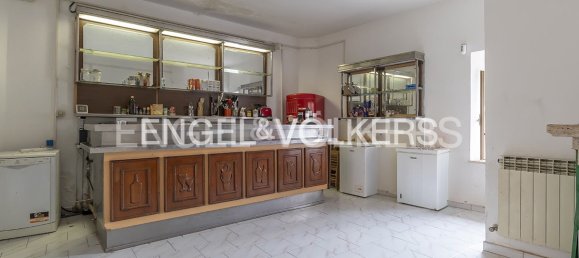 8 bedrooms Building in Marcellina, Italy No. 103857 3
