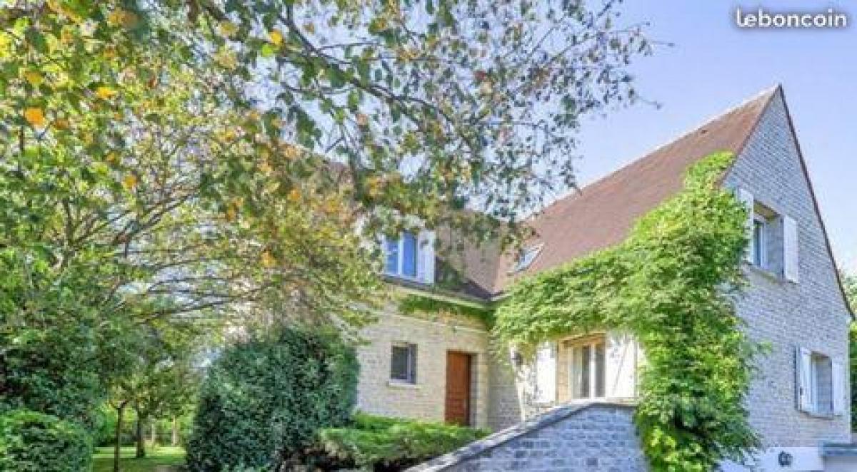 4 bedrooms House in Bry-sur-Marne, France No. 25399