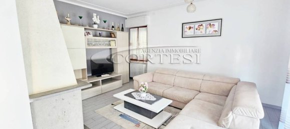 3 bedrooms Apartment in Umbertide, Italy No. 293835 5