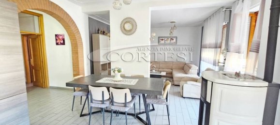 3 bedrooms Apartment in Umbertide, Italy No. 293835 4