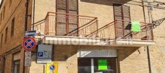 عقار تجاري في Monte Urano, Italy 40متر مربع رقم 85434 2