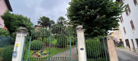 4 bedrooms Villa in Bergedorf, Germany No. 24078 2