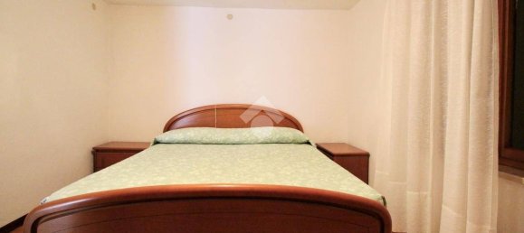 Дом с 3 спальнями в Удине, Италия № 294708 25