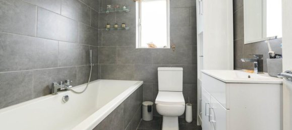 Casa en Swadlincote, United Kingdom No. 2887 23