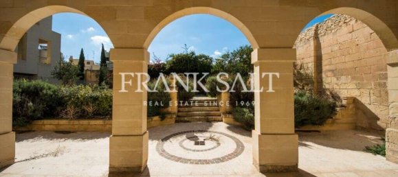 Hotel de 4 dormitorios en Tarxien, Malta No. 8058 2