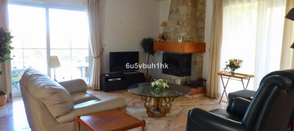 Villa de 3 dormitorios en Fuengirola, Spain No. 148165 8