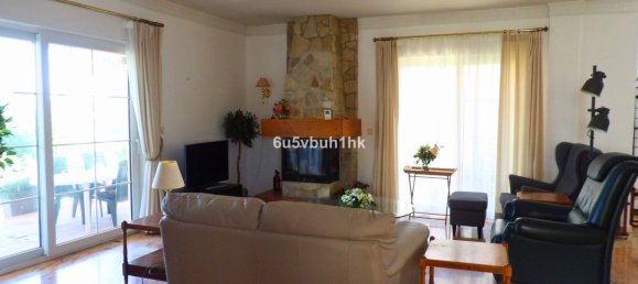 Villa de 3 dormitorios en Fuengirola, Spain No. 148165 9