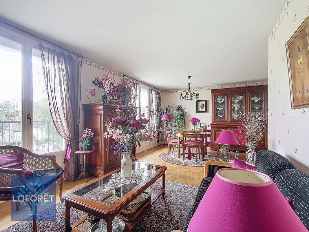 3 bedrooms Apartment in Mennecy, France No. 177750