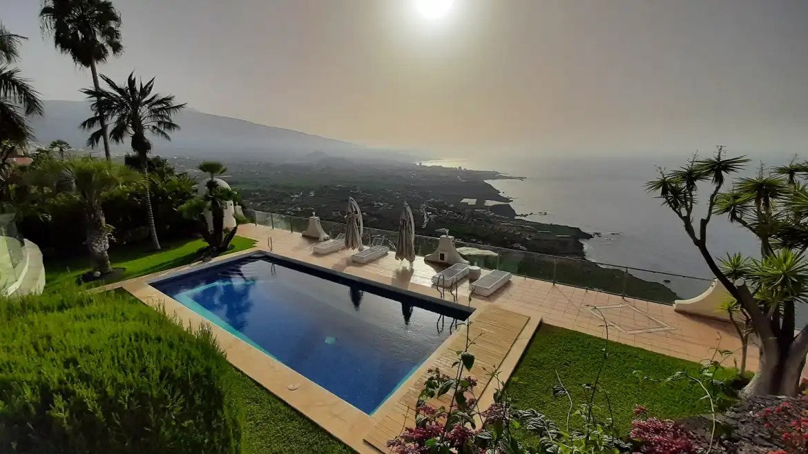 Casa de 7 dormitorios en Santa Úrsula, Spain No. 284453