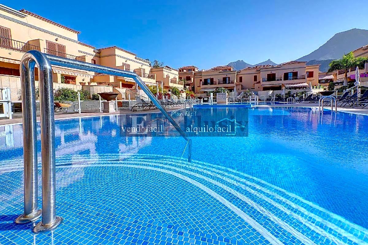 3 bedrooms House in Adeje, Spain No. 62183