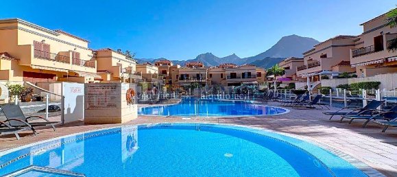 3 bedrooms House in Adeje, Spain No. 62183 2