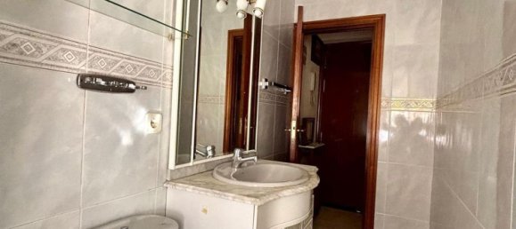 Apartamento de 2 dormitorios en Madrid, Spain No. 177949 12