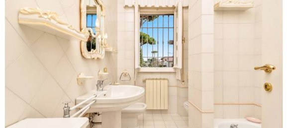 3 Schlafzimmer Wohnung in Camaiore, Italy, Nr. 296465 4