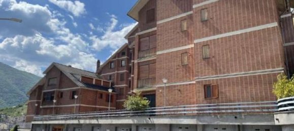 4 rooms Apartment in Scanno, Italy No. 185443 6