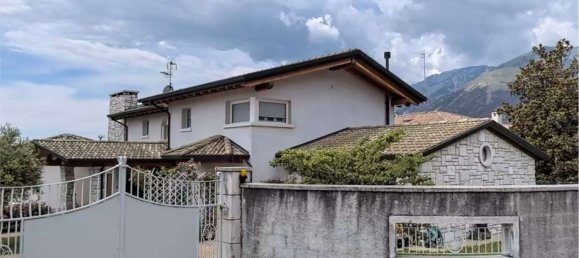 9 rooms Villa in Pordenone, Italy No. 306916 3