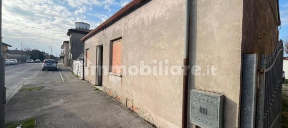 1 bedroom Villa in Taglio di Po, Italy No. 60619 2