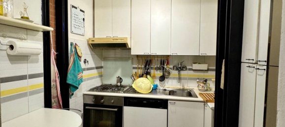 3 rooms Apartment in Florence, Italy No. 12483 17