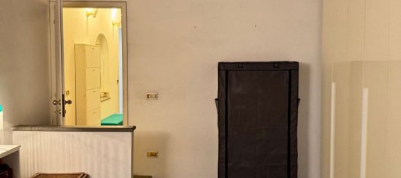 3 rooms Apartment in Florence, Italy No. 12483 21