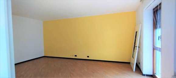 4 rooms Apartment in Sondrio, Italy No. 41677 17