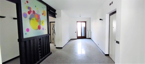 4 rooms Apartment in Sondrio, Italy No. 41677 5