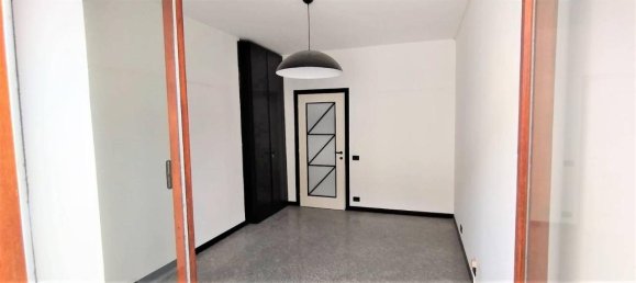 4 rooms Apartment in Sondrio, Italy No. 41677 9