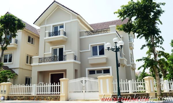 4 bedrooms Villa in Long Bien, Vietnam No. 5641