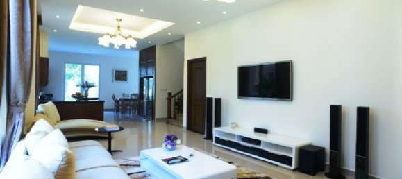 4 bedrooms Villa in Long Bien, Vietnam No. 5641 2