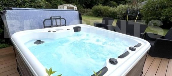 Casa de 4 dormitorios en Rosporden, France No. 280945 3