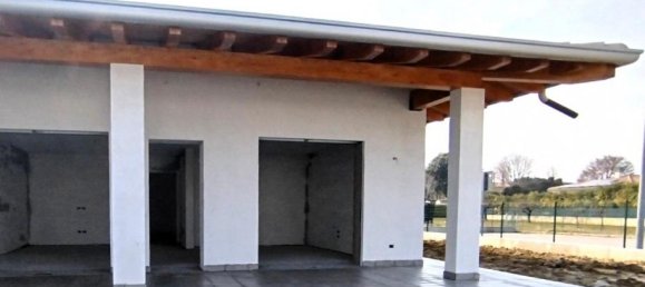 Casa de 5 habitaciónes en Pordenone, Italy No. 30666 34