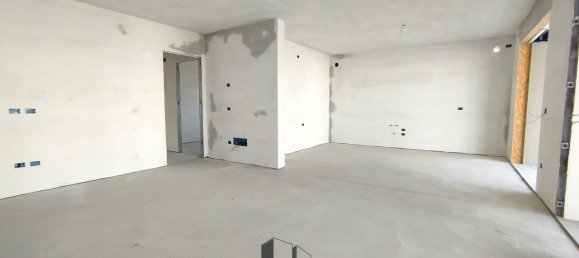 Casa de 5 habitaciónes en Pordenone, Italy No. 30666 9