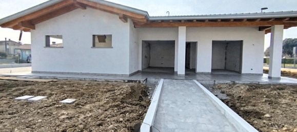 Casa de 5 habitaciónes en Pordenone, Italy No. 30666 43