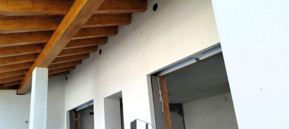 Casa de 5 habitaciónes en Pordenone, Italy No. 30666 7