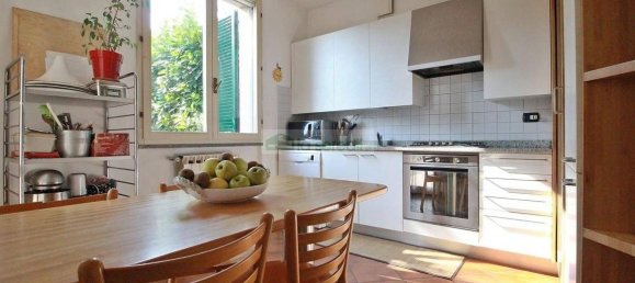 3 bedrooms Villa in Casatenovo, Italy No. 73052 4